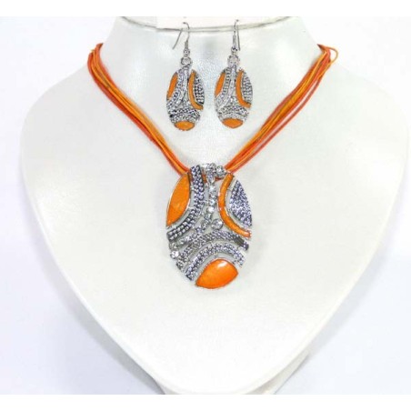 Conjunto de pendientes y colgante mod. 39950