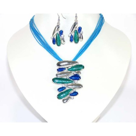 Conjunto de pendientes y colgante mod. 40415