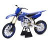 Moto juguete Yamaha YZ450F 2022 escala 1:6 Newray longitud aproximada 35cm