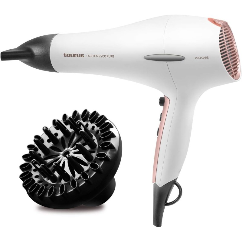 Taurus Secador de pelo potente de 2200W con motor AC de alto rendimiento. Este tipo de motor aportará a tu melena un secado rápi Taurus Secador de pelo potente de 2200W con motor AC de alto rendimiento. Este tipo de motor aportará a tu melena un secado rápi