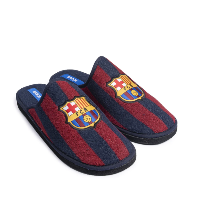 Zapatillas de casa Fútbol Club Barcelona Oficiales tallas desde la 36 a 47 se recomienda una más a la habitual Zapatillas de casa Fútbol Club Barcelona Oficiales tallas desde la 36 a 47 se recomienda una más a la habitual