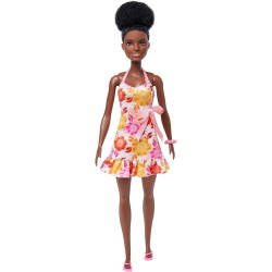 Barbie Loves the Ocean Vestido de piñas Muñeca afroamericana hecha de plástico reciclado, edad +3 años Mattel HLP93