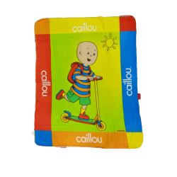 Manta polar dibujos animados Caillou tamaño 130x160cm poliester producto oficial