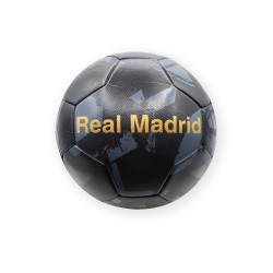 Balón Real Madrid regro con escudo dorado talla 5 tamaño similar al reglamentario producto oficial