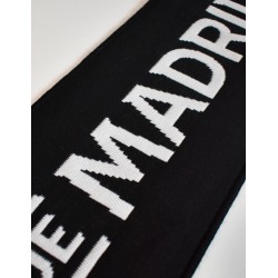 Bufanda Club Atlético de Madrid fondo negro escudos blancos laterales tamaño 150x20cm producto oficial.