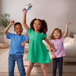 Juego del escondite Bluey, esconde a Bluey y apriétale la Nariz para reiniciar la Cuenta edad +3 años