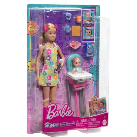 Barbie Skipper Muñeca niñera con Trona, bebé y Accesorios para su Cuidado, edad +3 años Mattel HTK35