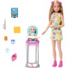 Barbie Skipper Muñeca niñera con Trona, bebé y Accesorios para su Cuidado, edad +3 años Mattel HTK35