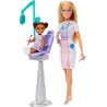 Barbie Dentista Muñeca, con vestido azul y bata de médico, 1 muñeca de niña, mobiliario médico y accesorios, JCR74